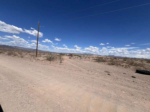 10 Acres of Residential Land for Sale in Safford, Arizona