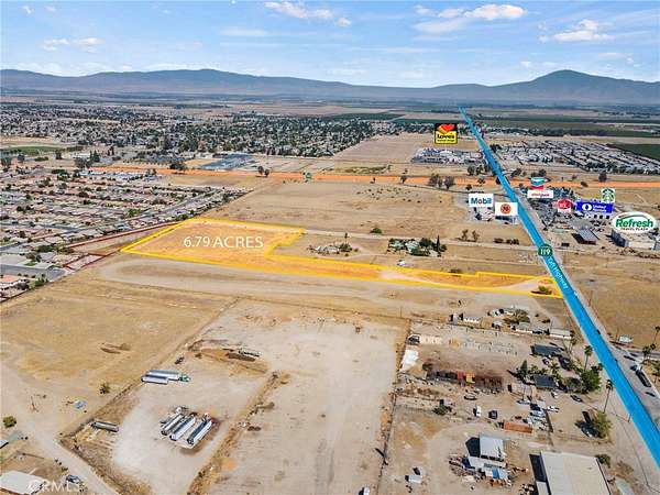 6.79 Acres of Commercial Land for Sale in Bakersfield, California