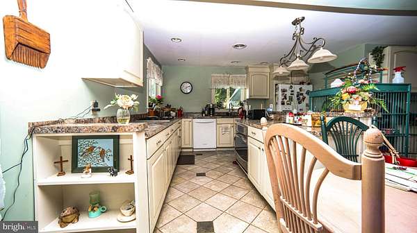 21.4 Acres of Land with Home for Auction in Mifflinburg, Pennsylvania