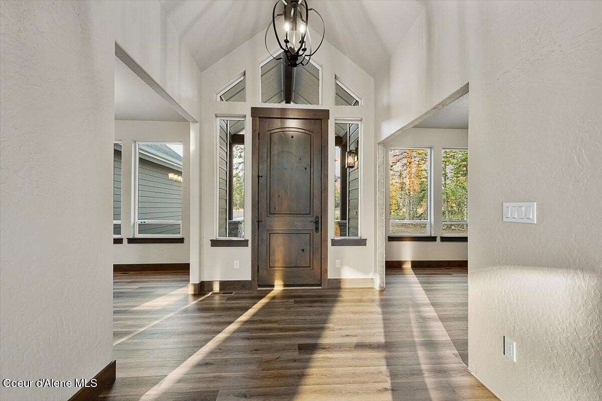 5 Acres of Residential Land with Home for Sale in Rathdrum, Idaho