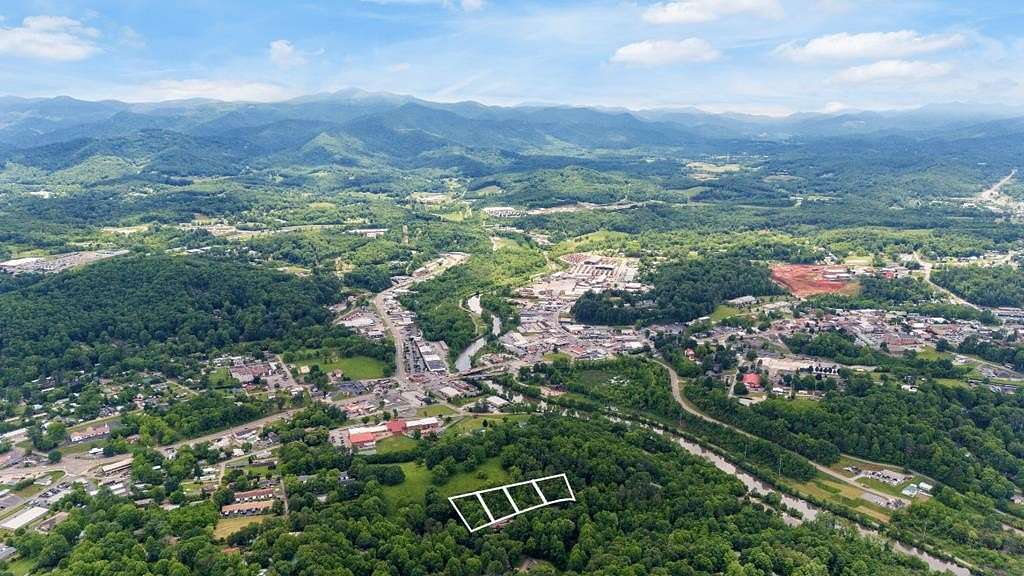 1.1 Acres of Residential Land for Sale in Franklin, North Carolina