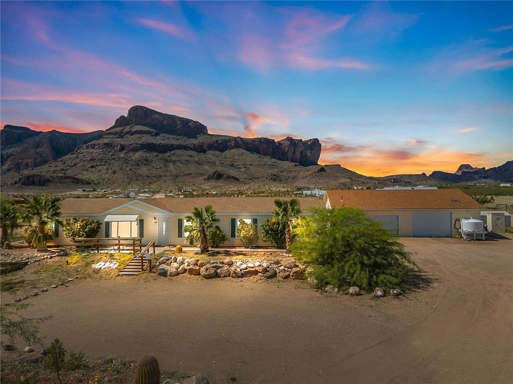 2.35 Acres of Residential Land with Home for Sale in Golden Valley, Arizona