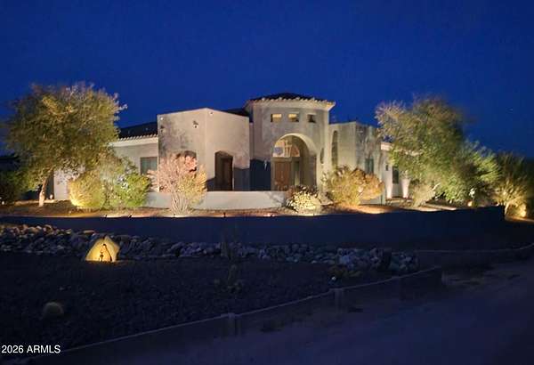 2 Acres of Land with Home for Sale in Scottsdale, Arizona