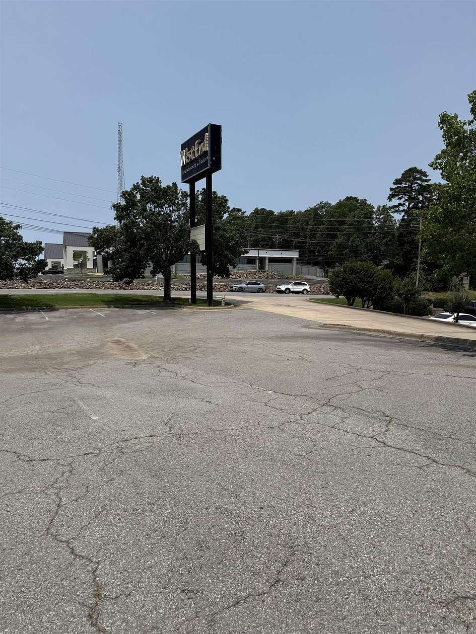 1.55 Acres of Improved Commercial Land for Sale in Little Rock, Arkansas