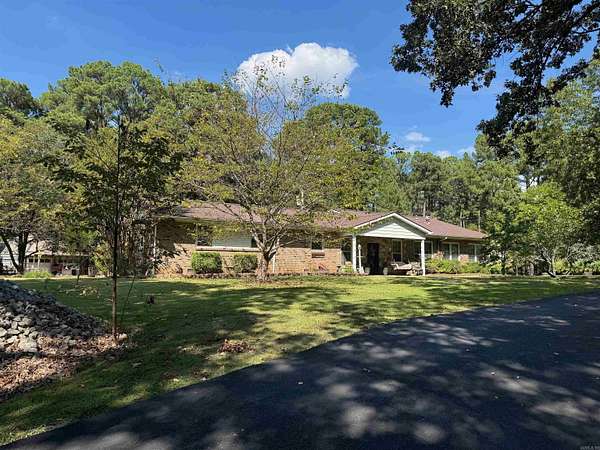 2 Acres of Land with Home for Sale in Jonesboro, Arkansas