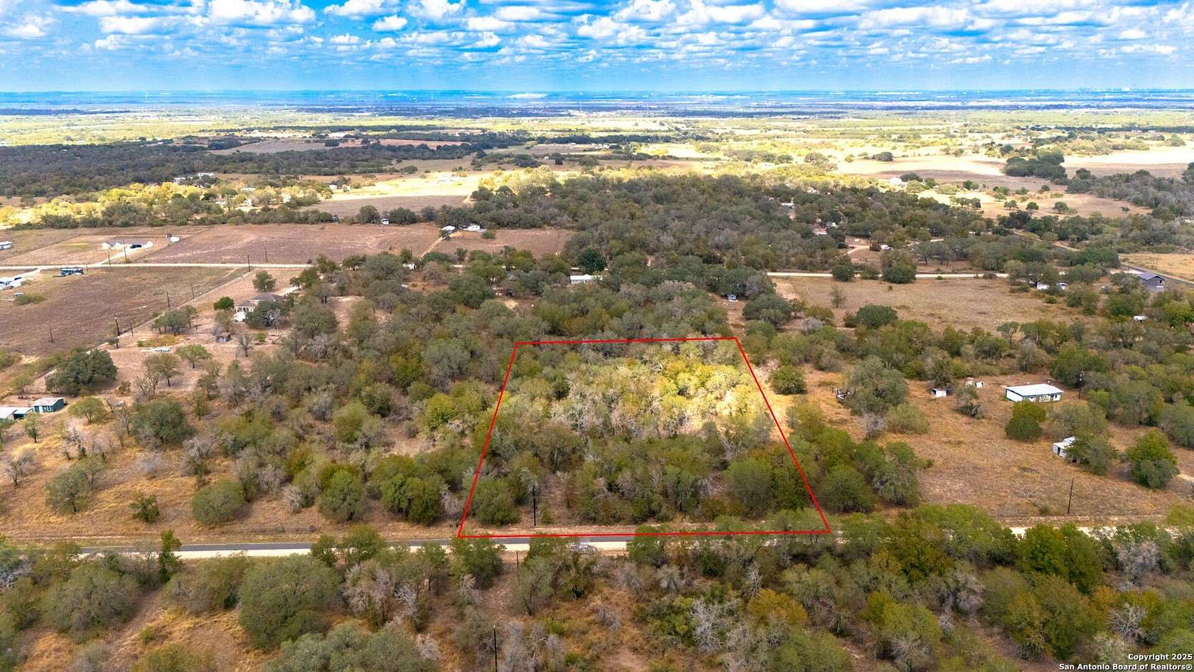 3.52 Acres of Residential Land for Sale in Somerset, Texas