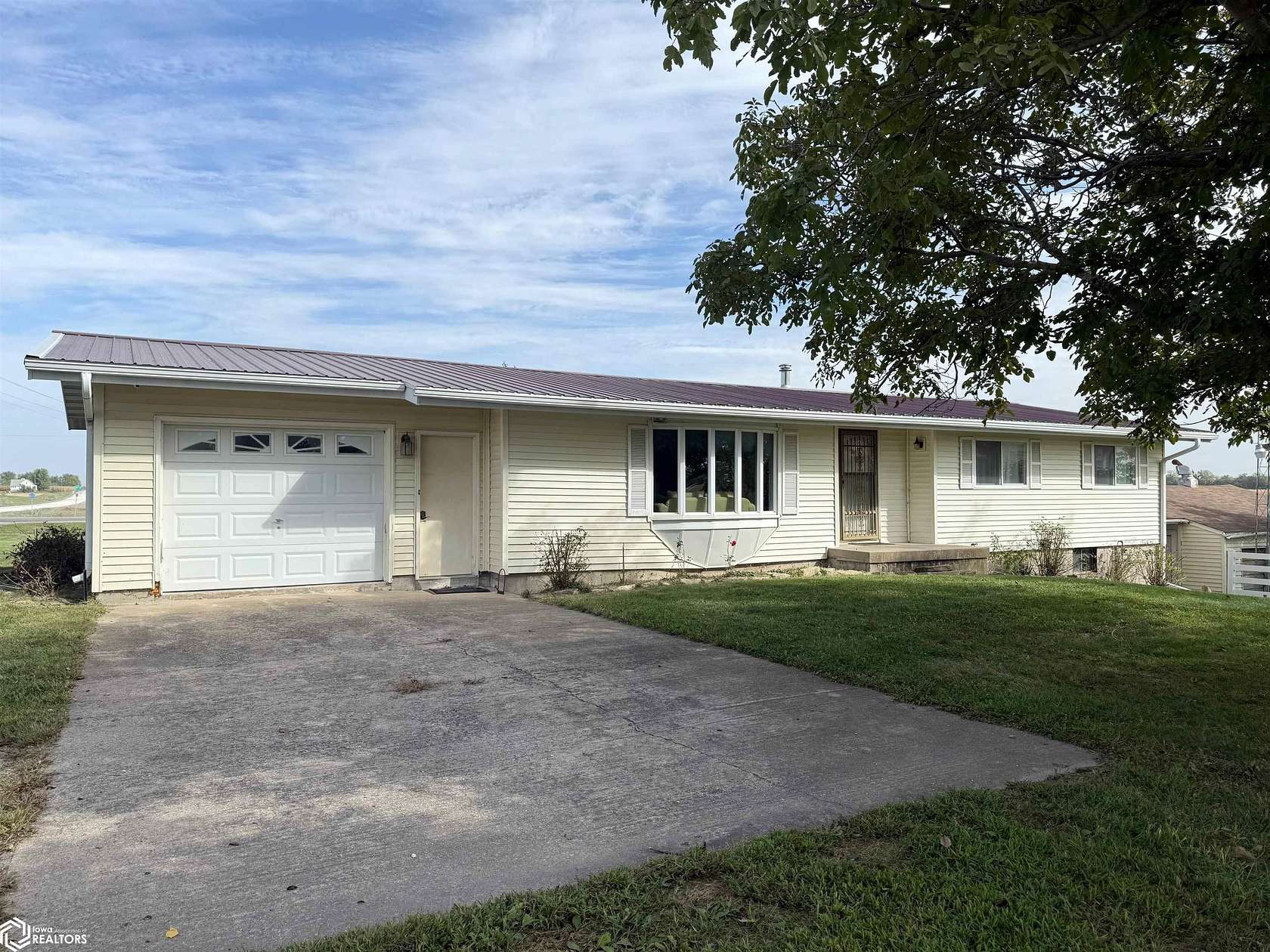 4.66 Acres of Land with Home for Sale in Bonaparte, Iowa