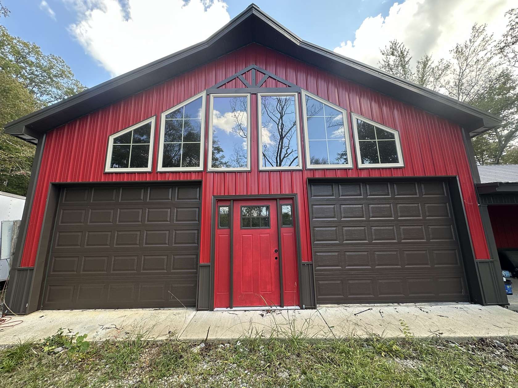 12.2 Acres of Land with Home for Sale in Centerville, Tennessee