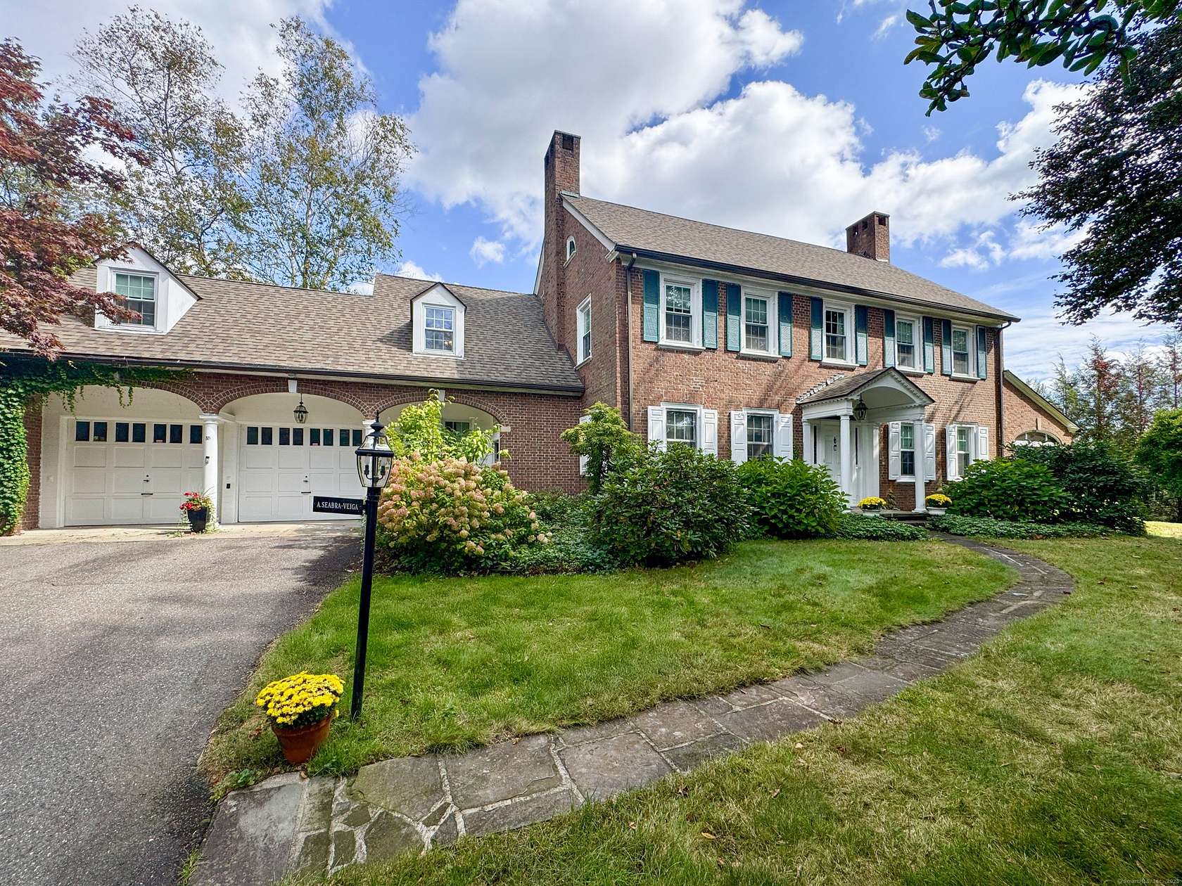 4.16 Acres of Residential Land with Home for Sale in Waterbury, Connecticut