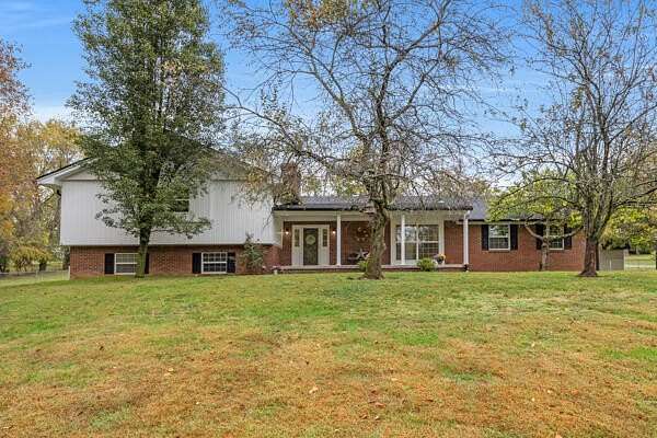 2.89 Acres of Residential Land with Home for Sale in Nicholasville, Kentucky