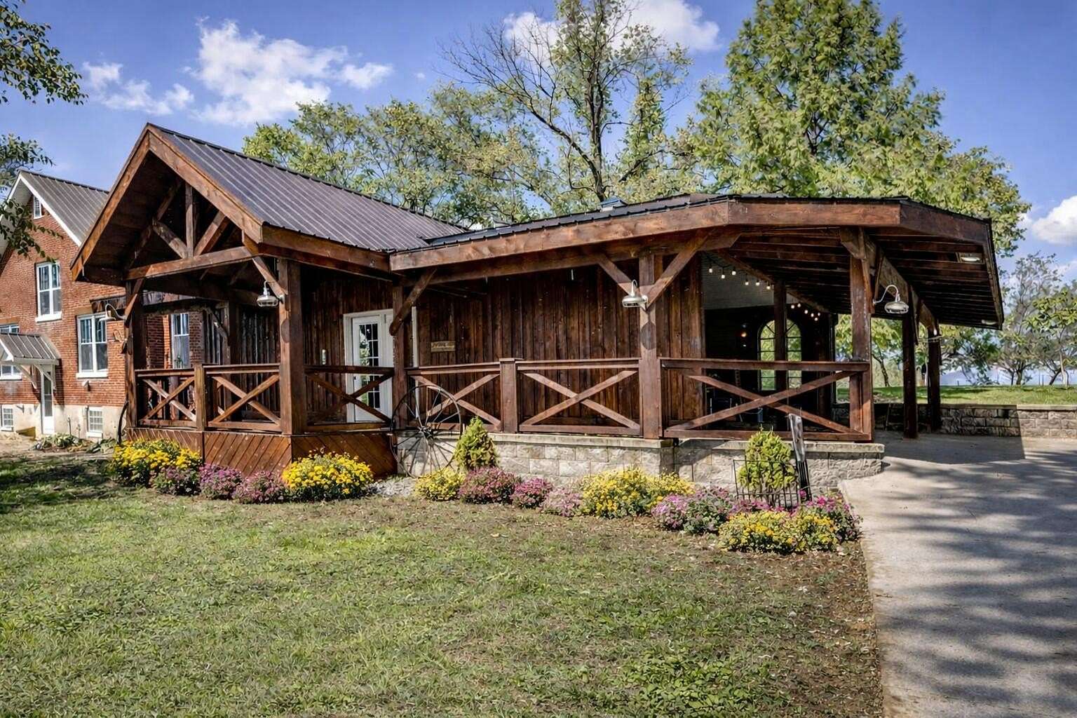 20 Acres of Agricultural Land with Home for Sale in Hustonville, Kentucky