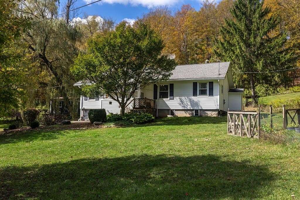 5.85 Acres of Residential Land with Home for Sale in Lindley, New York