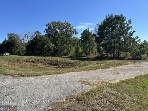 13.7 Acres of Land for Sale in Griffin, Georgia