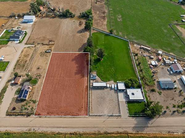 1.25 Acres of Land for Sale in Wilder, Idaho