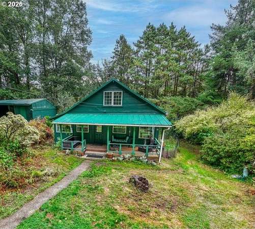 1.57 Acres of Residential Land with Home for Sale in Toledo, Oregon