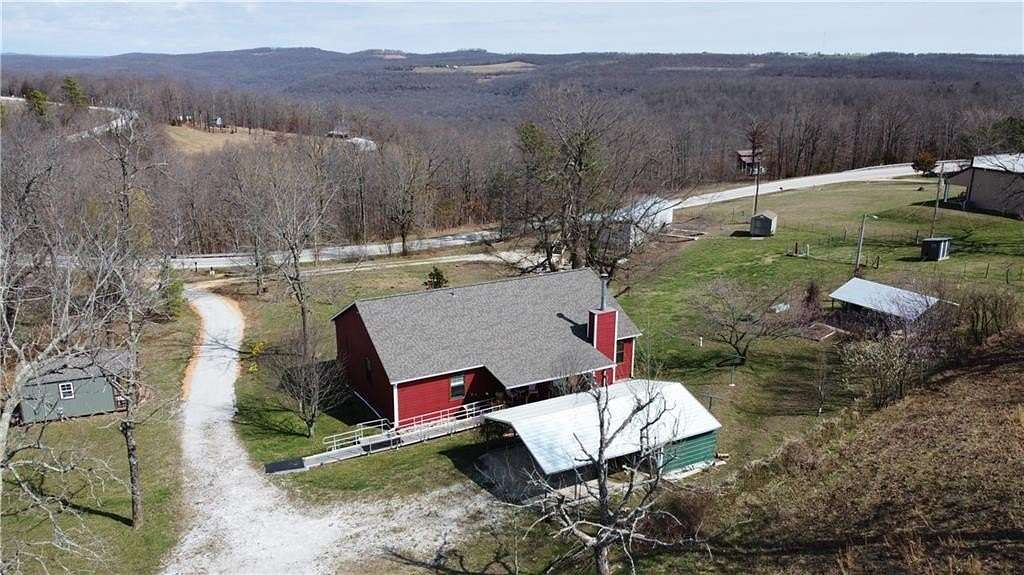 1.56 Acres of Residential Land with Home for Sale in Ponca, Arkansas