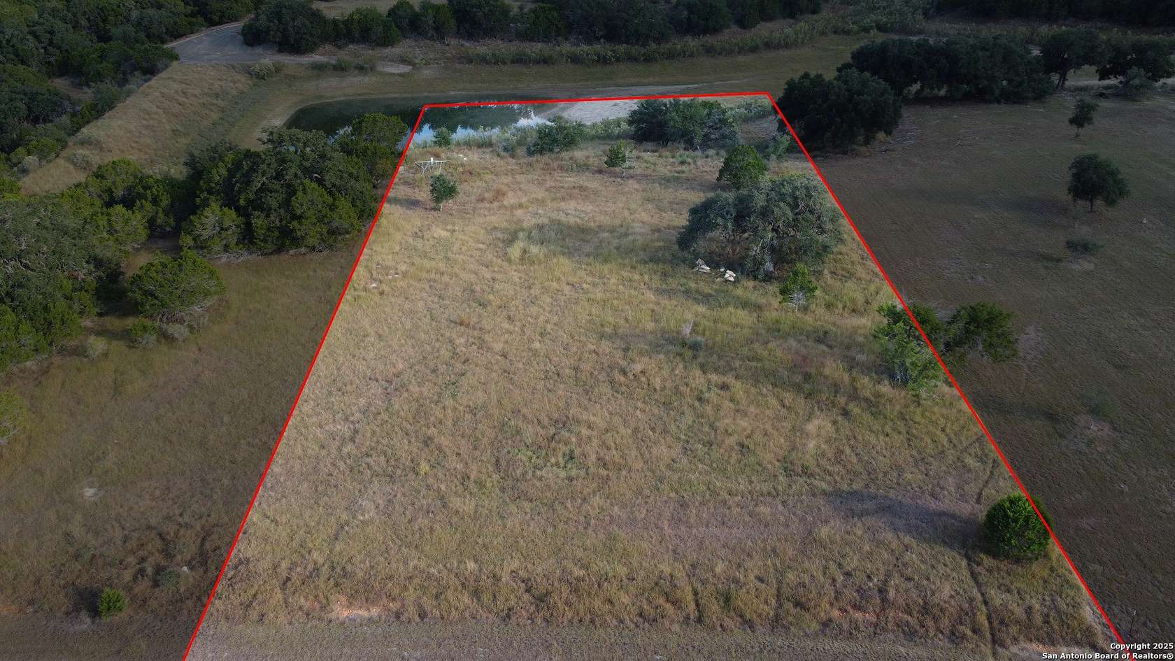 2 Acres of Residential Land for Sale in Bandera, Texas