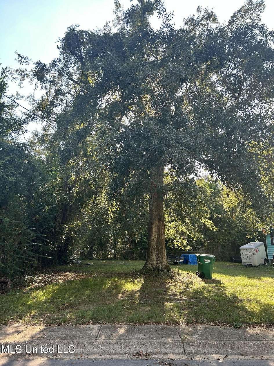 0.09 Acres of Land for Sale in Gulfport, Mississippi