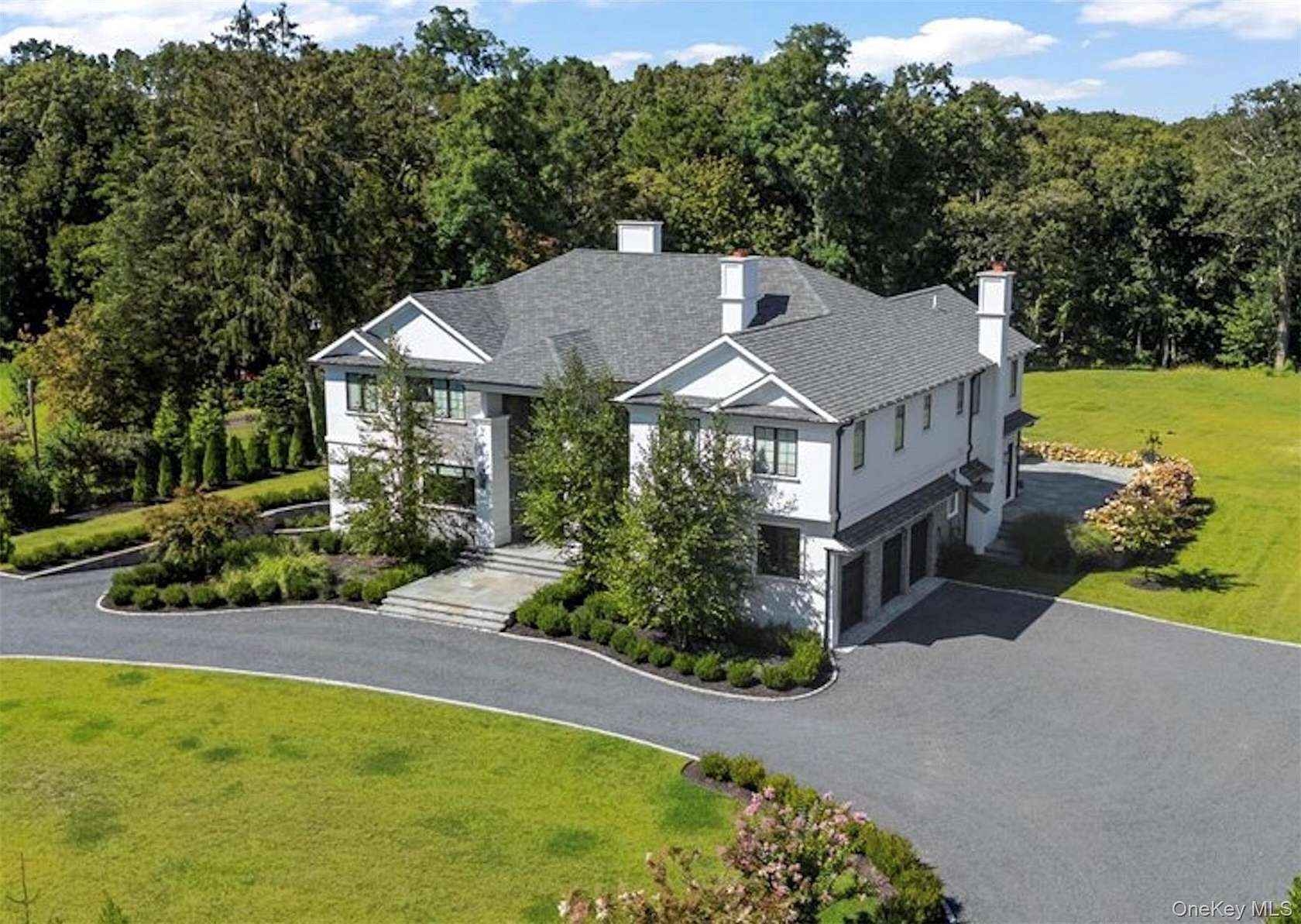 2 Acres of Residential Land with Home for Sale in Lloyd Harbor, New York