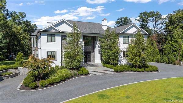 2 Acres of Residential Land with Home for Sale in Lloyd Harbor, New York