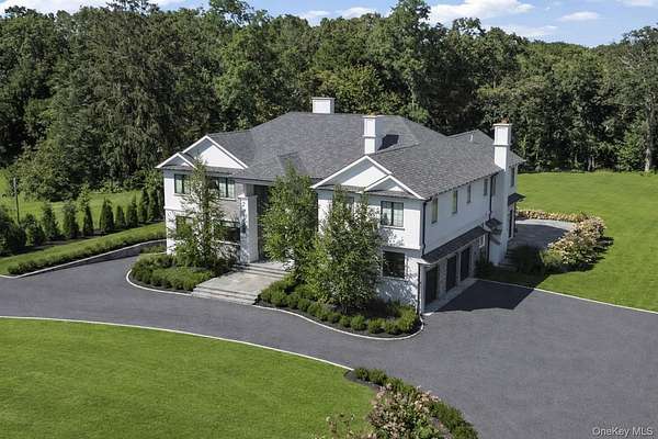 2 Acres of Land with Home for Sale in Lloyd Harbor, New York