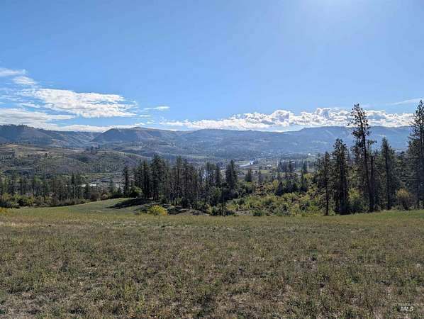 9.22 Acres of Residential Land for Sale in Kamiah, Idaho