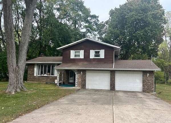 1.54 Acres of Residential Land with Home for Sale in Battle Creek, Michigan