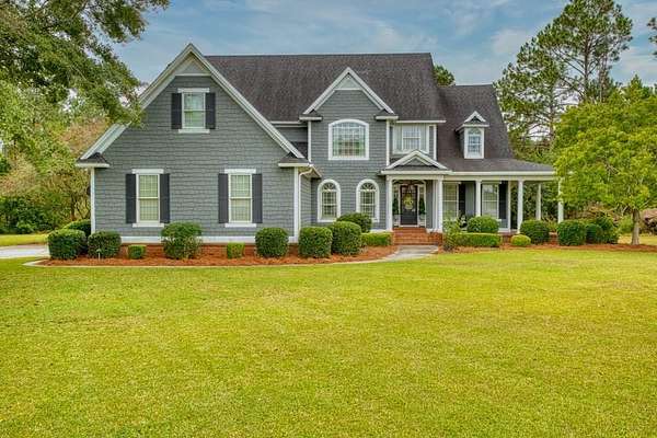 2.17 Acres of Residential Land with Home for Sale in Nashville, Georgia