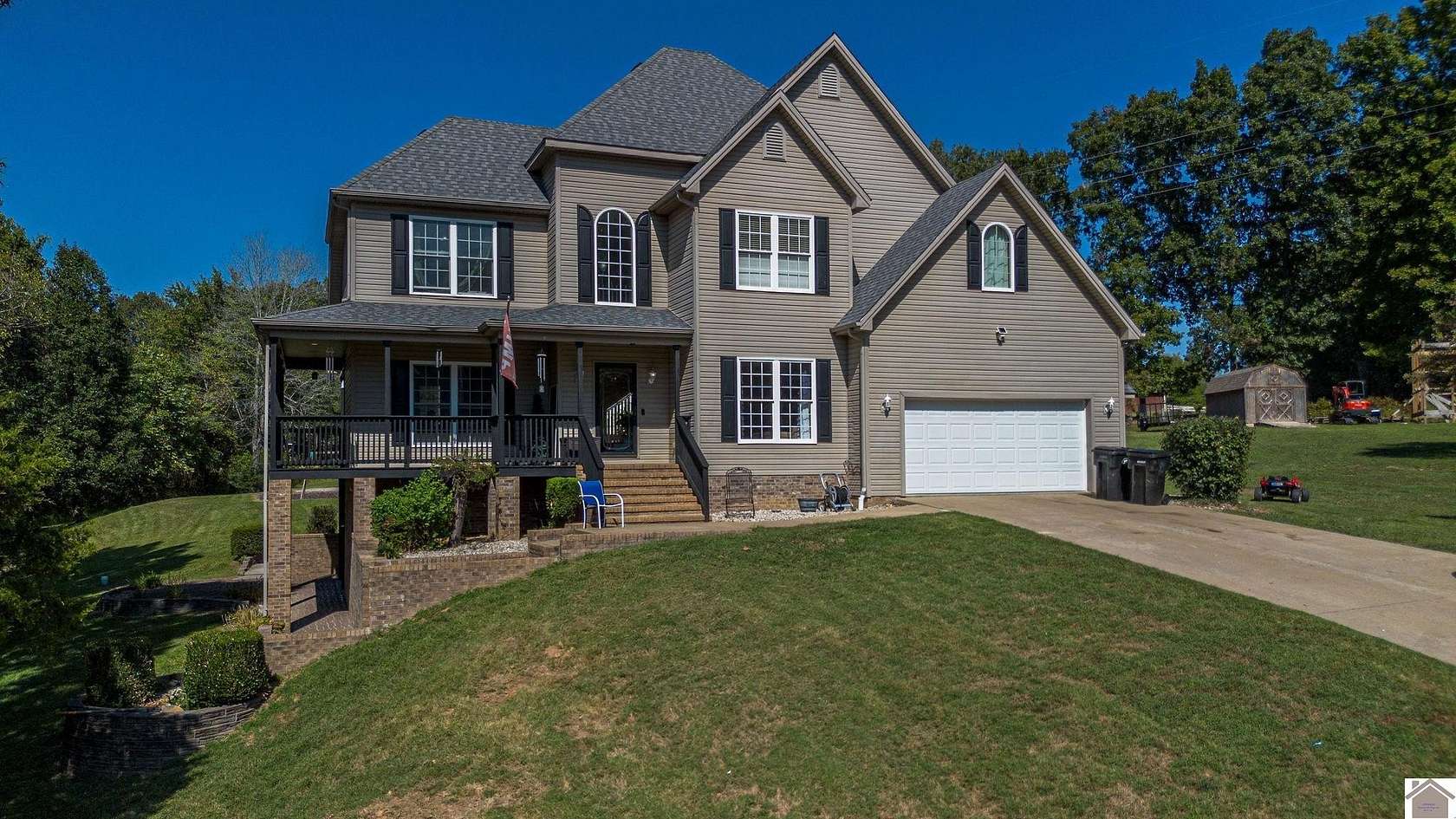 2.24 Acres of Residential Land with Home for Sale in Paducah, Kentucky