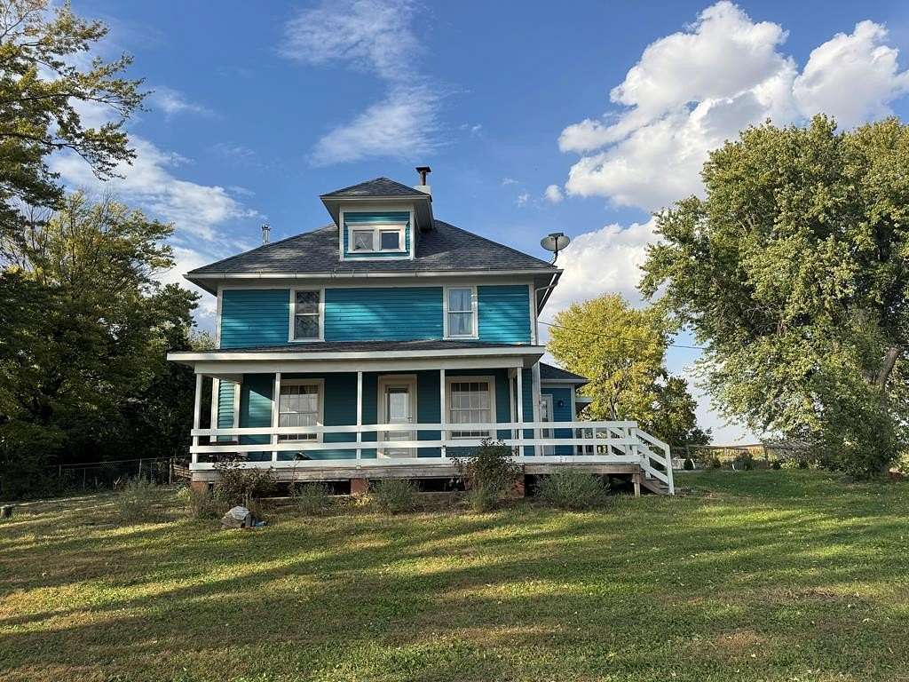 2.5 Acres of Residential Land with Home for Sale in Somers, Iowa