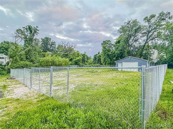 0.33 Acres of Residential Land for Sale in St. Louis, Missouri