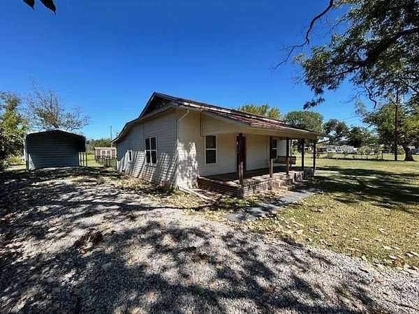 2.1 Acres of Residential Land with Home for Sale in Joshua, Texas