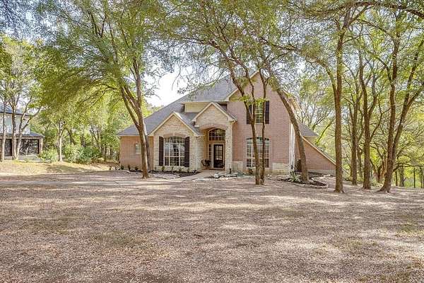 1.55 Acres of Residential Land with Home for Sale in Cedar Hill, Texas