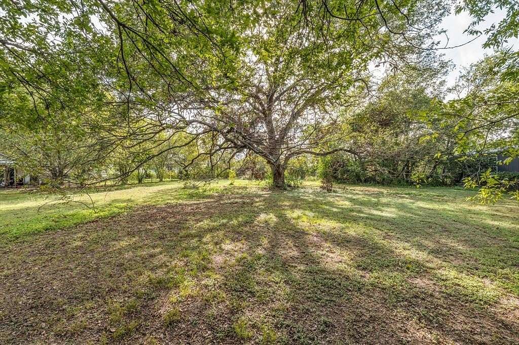 0.34 Acres of Residential Land for Sale in Bellmead, Texas