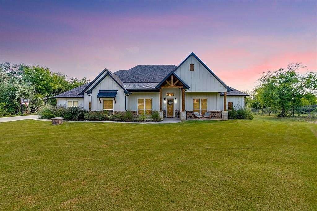 2.48 Acres of Residential Land with Home for Sale in Weatherford, Texas