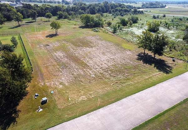 1.69 Acres of Residential Land for Sale in Wills Point, Texas