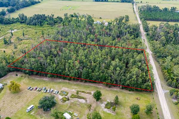 5 Acres of Land for Sale in Live Oak, Florida