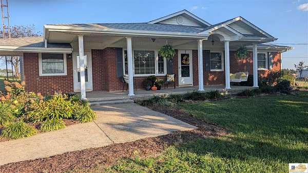 2 Acres of Land with Home for Sale in Columbia, Kentucky