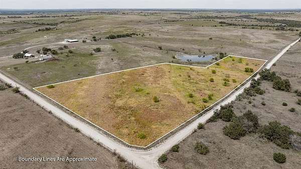 10 Acres of Land for Sale in Hico, Texas