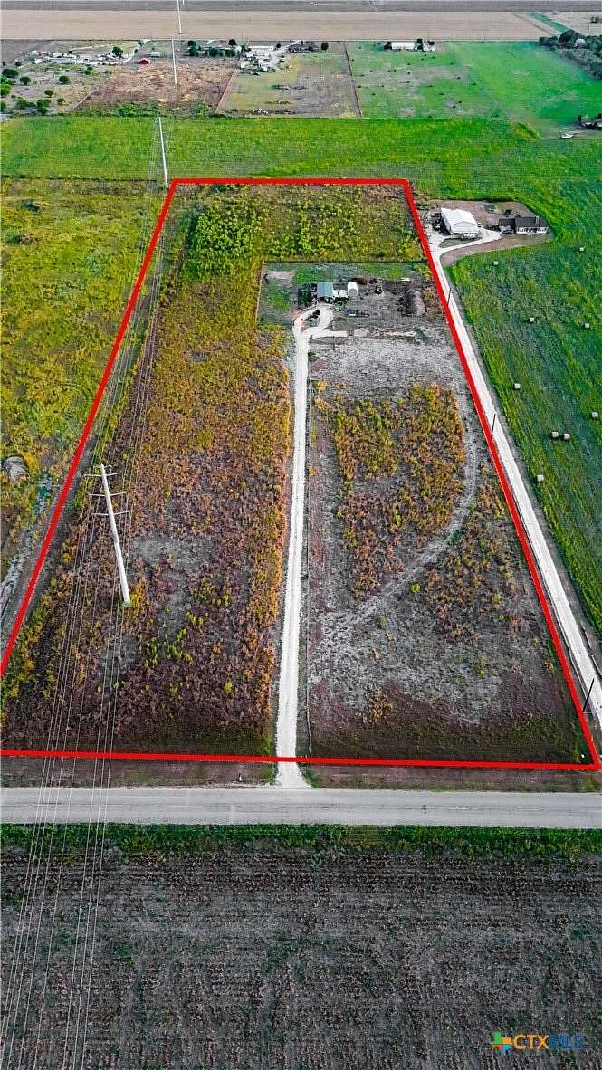 10 Acres of Land for Sale in Seguin, Texas