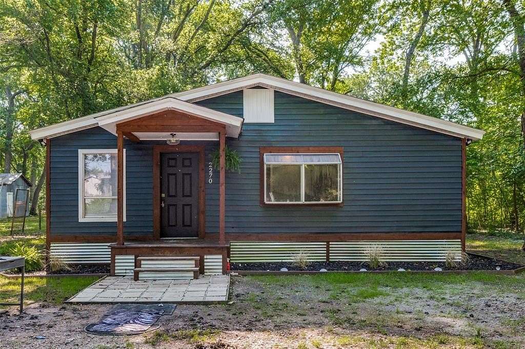 2 Acres of Residential Land with Home for Sale in Melissa, Texas