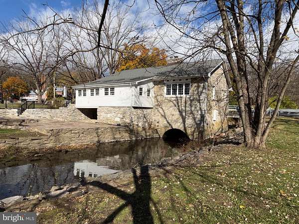 1.7 Acres of Residential Land with Home for Sale in Lebanon, Pennsylvania