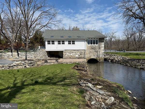 1.7 Acres of Land with Home for Sale in Lebanon, Pennsylvania