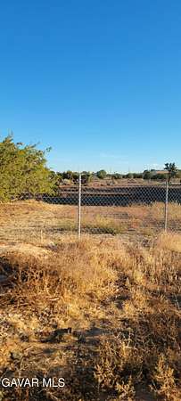 2.6 Acres of Land for Sale in Palmdale, California