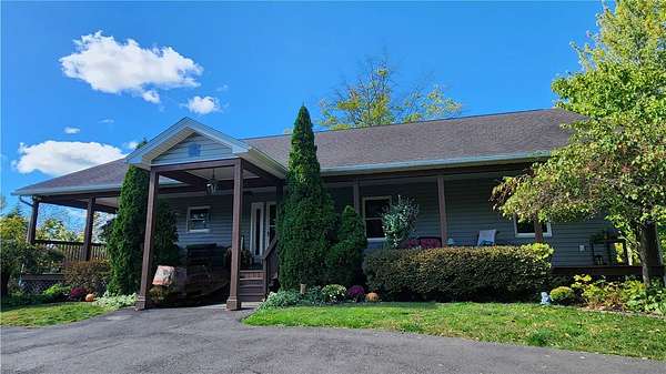 8 Acres of Residential Land with Home for Sale in Ontario, New York