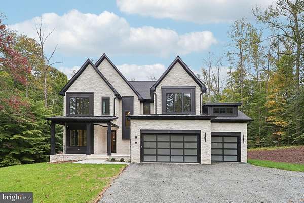 3.55 Acres of Residential Land with Home for Sale in Woodbridge, Virginia