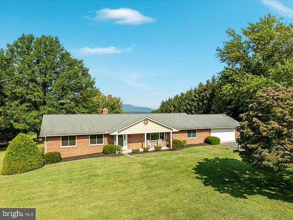 5 Acres of Residential Land with Home for Sale in Front Royal, Virginia