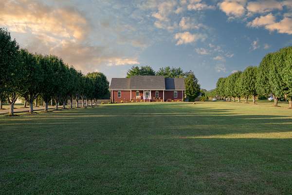 5 Acres of Residential Land with Home for Sale in Bell Buckle, Tennessee