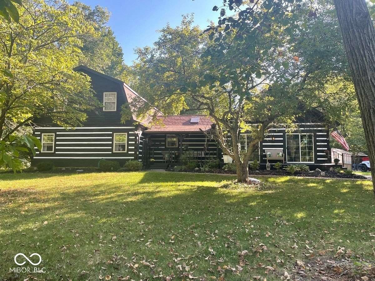 5.16 Acres of Improved Mixed-Use Land for Sale in Indianapolis, Indiana