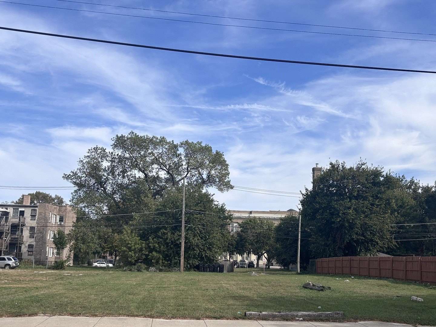 0.37 Acres of Mixed-Use Land for Sale in Chicago, Illinois